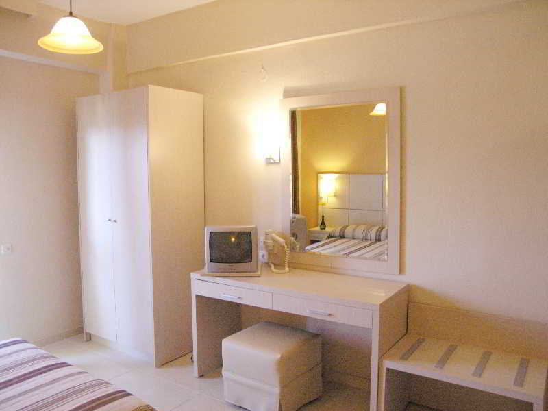 Aristotelis Hotel ฟูร์กา ภายนอก รูปภาพ