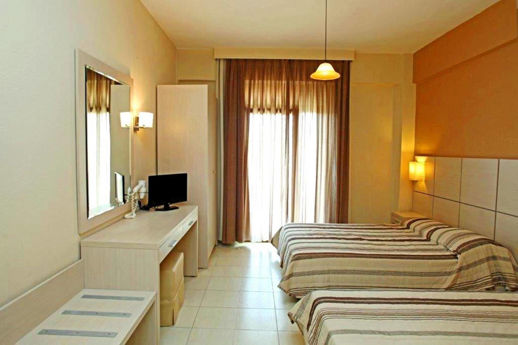 Aristotelis Hotel ฟูร์กา ภายนอก รูปภาพ